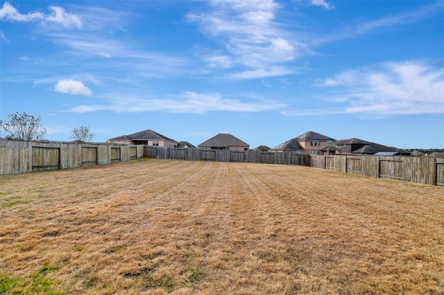 18778 Maverick Ranch Road E, Magnolia, TX 77355