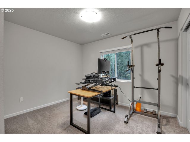 1483 19TH Ave, Forest Grove, OR 97116