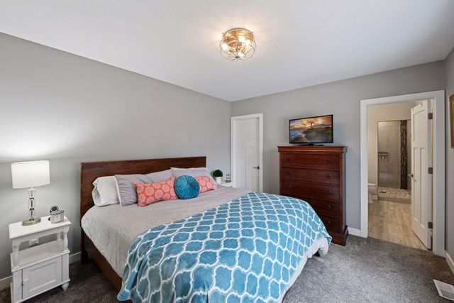 412 15th Avenue SW, Rochester, MN 55902