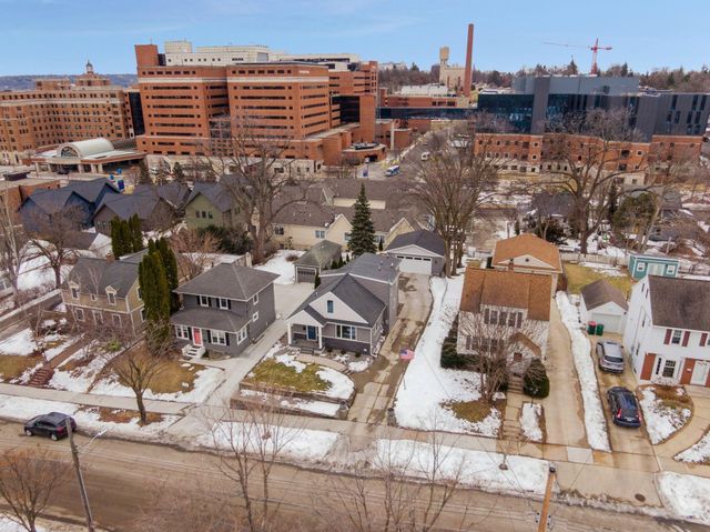 412 15th Avenue SW, Rochester, MN 55902