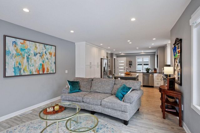 412 15th Avenue SW, Rochester, MN 55902