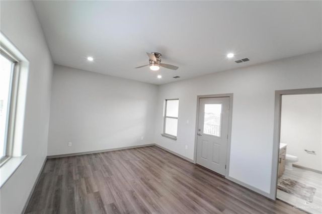 3302 S Sugar Road J, Edinburg, TX 78539