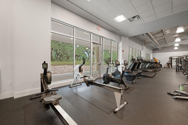 000 Portsmouth CV, Lago Vista, TX 78645