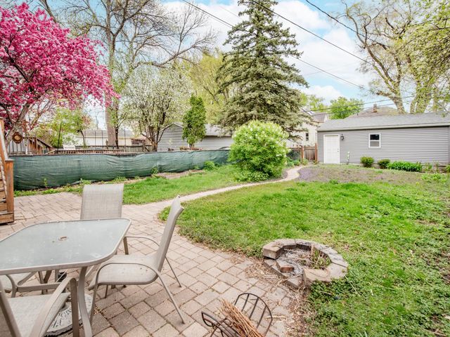 1068 24th Avenue SE, Minneapolis, MN 55414