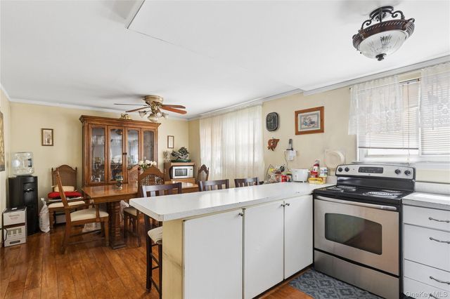 6 Clarke Street, Brentwood, NY 11717
