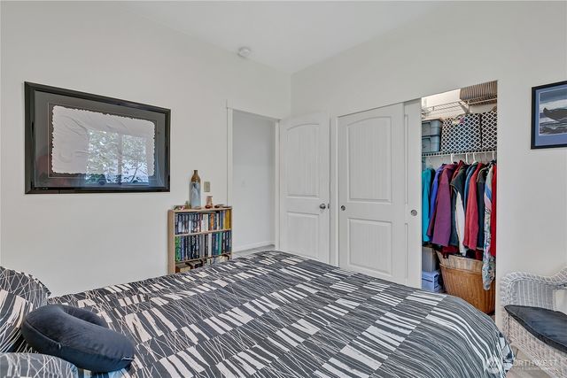 929 Discovery Avenue SE, Ocean Shores, WA 98569