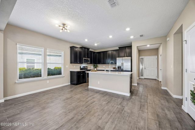 3965 CLOVERDALE Court, Middleburg, FL 32068