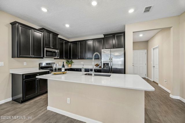 3965 CLOVERDALE Court, Middleburg, FL 32068