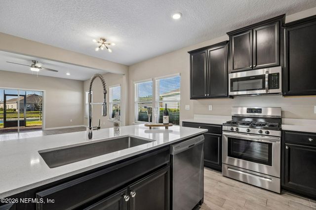 3965 CLOVERDALE Court, Middleburg, FL 32068