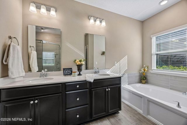 3965 CLOVERDALE Court, Middleburg, FL 32068