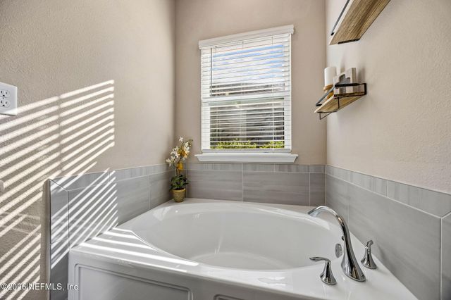 3965 CLOVERDALE Court, Middleburg, FL 32068