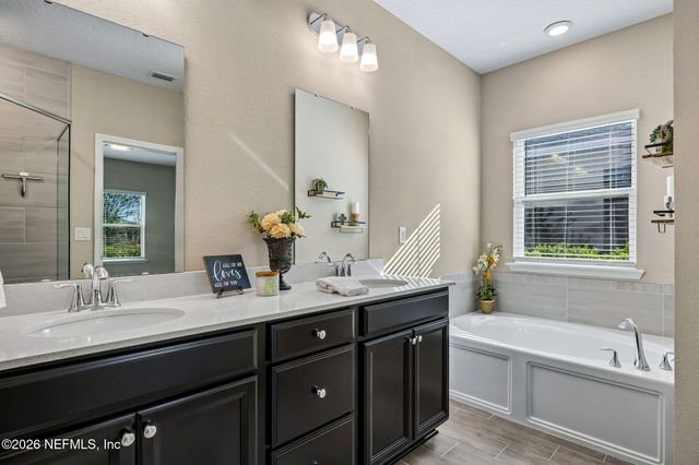 3965 CLOVERDALE Court, Middleburg, FL 32068