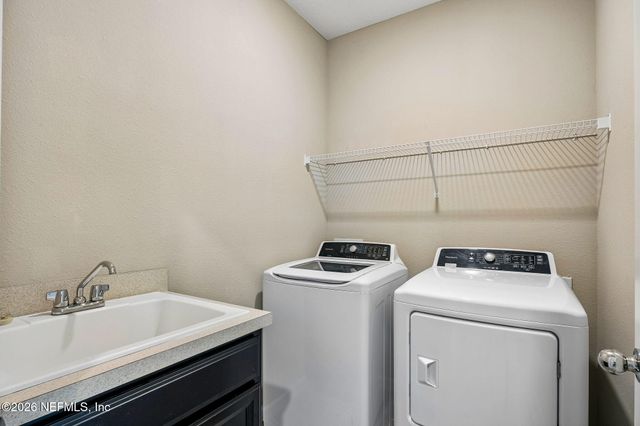 3965 CLOVERDALE Court, Middleburg, FL 32068