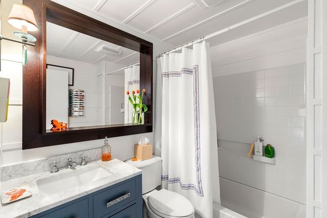 43 Ancient Highway, Hampton, NH 03842