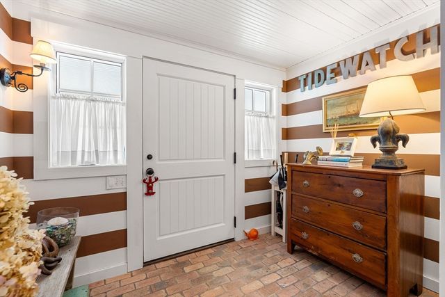 43 Ancient Highway, Hampton, NH 03842