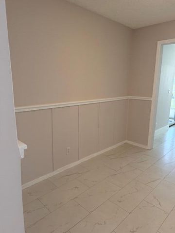 9448 Saddlebrook Drive, Boca Raton, FL 33496