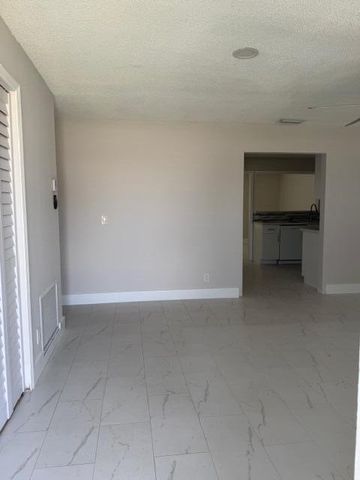 9448 Saddlebrook Drive, Boca Raton, FL 33496