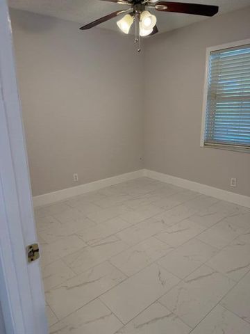 9448 Saddlebrook Drive, Boca Raton, FL 33496