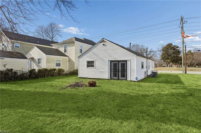 3912 Victoria BLVD, Hampton, VA 23669