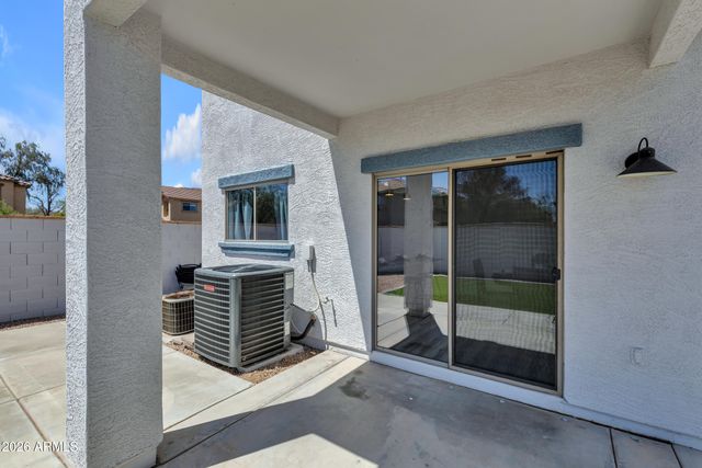 1124 E PARKVIEW Court, Gilbert, AZ 85295