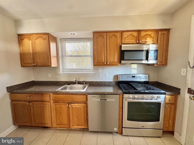 3927 VERMONT AVE, Alexandria, VA 22304