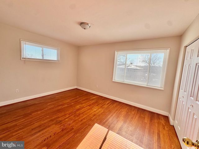 3927 VERMONT AVE, Alexandria, VA 22304