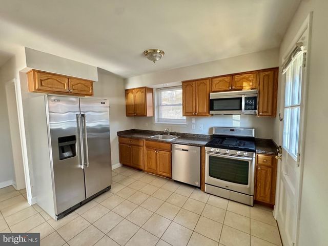 3927 VERMONT AVE, Alexandria, VA 22304