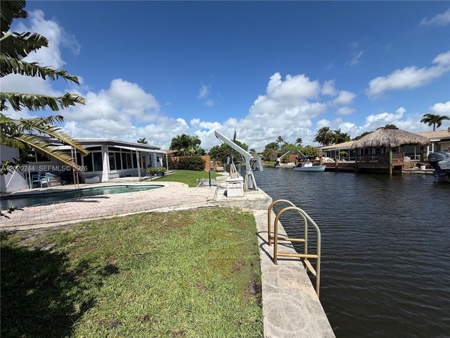 842 Argonaut Isle, Dania Beach, FL 33004