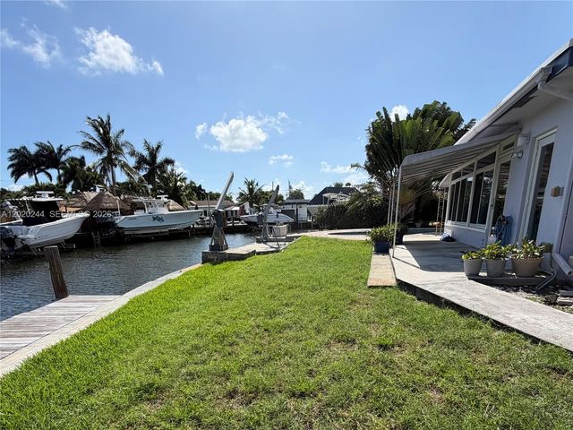 842 Argonaut Isle, Dania Beach, FL 33004
