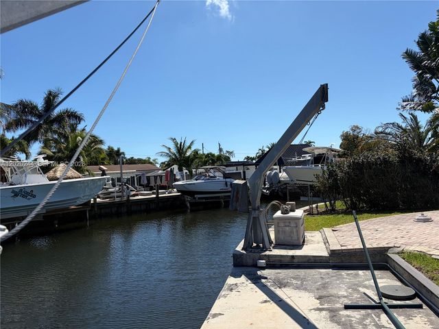 842 Argonaut Isle, Dania Beach, FL 33004