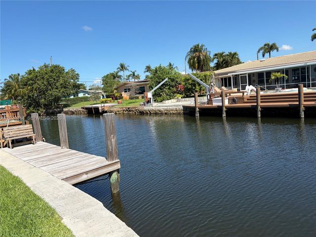 842 Argonaut Isle, Dania Beach, FL 33004