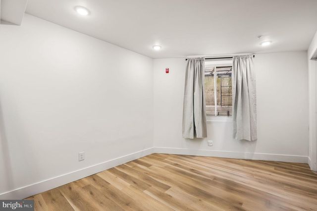 4921 CHESTER AVE, Philadelphia, PA 19143
