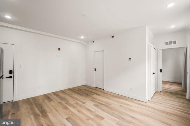 4921 CHESTER AVE, Philadelphia, PA 19143