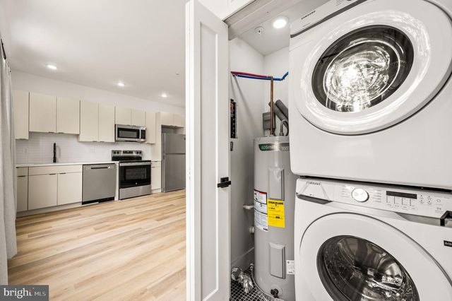 4921 CHESTER AVE, Philadelphia, PA 19143