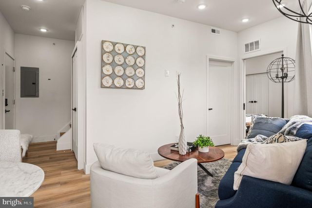 4921 CHESTER AVE, Philadelphia, PA 19143