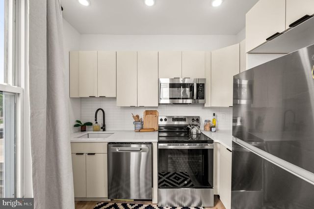 4921 CHESTER AVE, Philadelphia, PA 19143