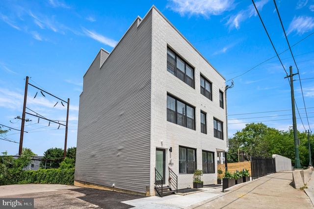 4921 CHESTER AVE, Philadelphia, PA 19143
