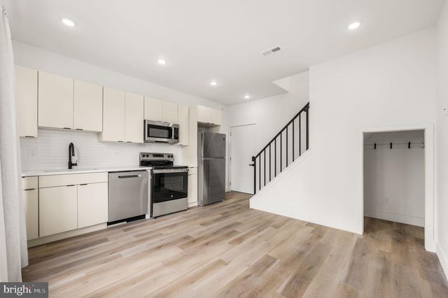 4921 CHESTER AVE, Philadelphia, PA 19143