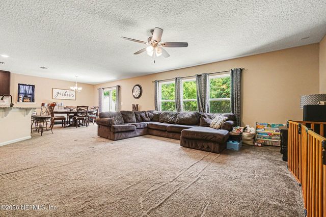 13268 AVERY PARK Lane, Jacksonville, FL 32218