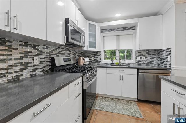 613 Fir Court T117, Norwood, NJ 07648