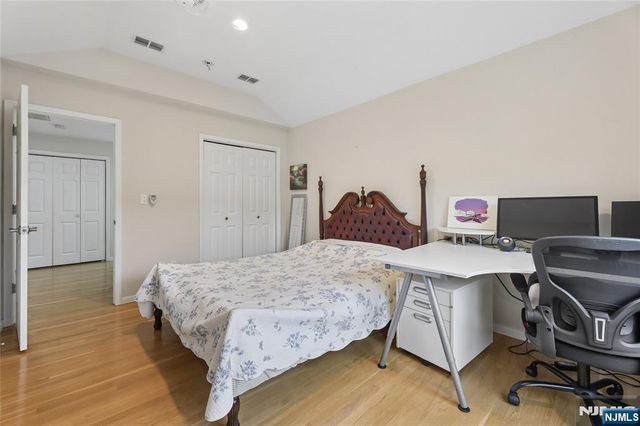 613 Fir Court T117, Norwood, NJ 07648
