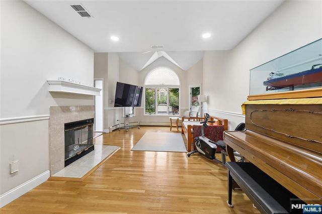 613 Fir Court T117, Norwood, NJ 07648