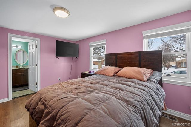 14544 Suffield Lane, Sterling Heights, MI 48312