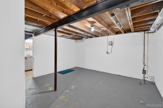 14544 Suffield Lane, Sterling Heights, MI 48312