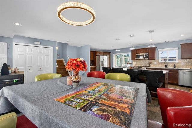 14544 Suffield Lane, Sterling Heights, MI 48312