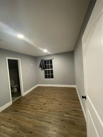 7508 Glass Street, Houston, TX 77016