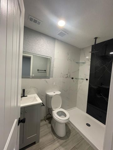 7508 Glass Street, Houston, TX 77016