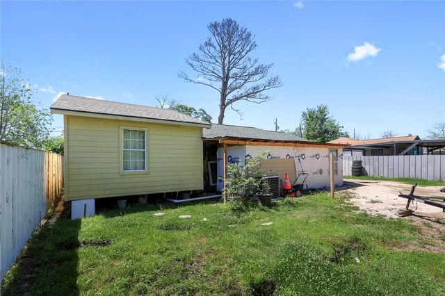 7508 Glass Street, Houston, TX 77016