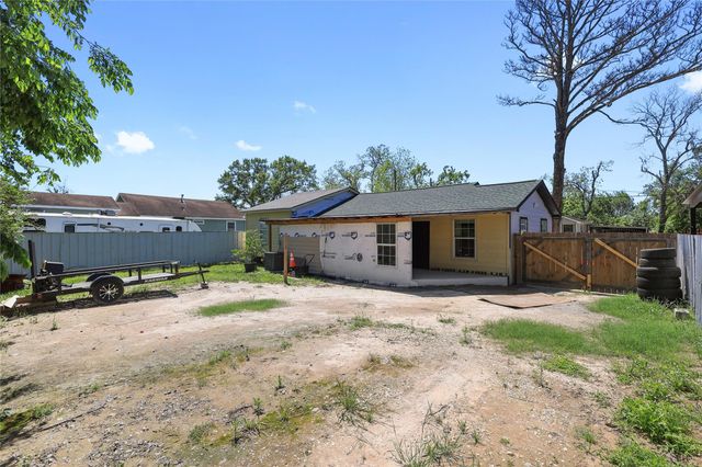 7508 Glass Street, Houston, TX 77016