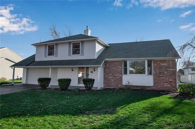 10 Mcintosh Drive, Lockport City, NY 14094